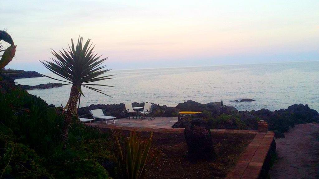 Bed and Breakfast Casa Sul Mare Катания Экстерьер фото